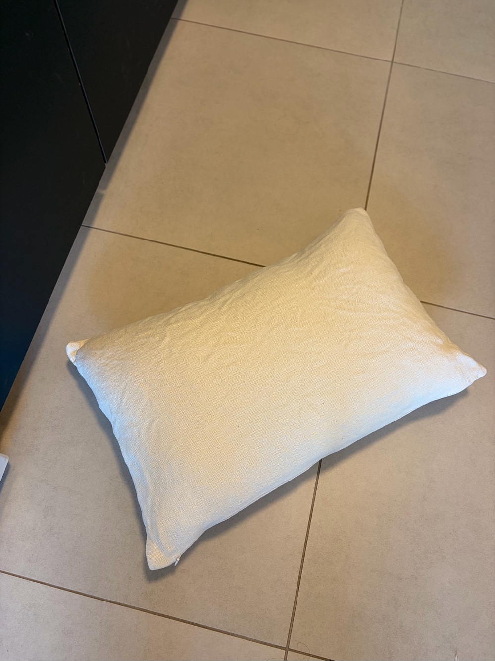 Zara Cream Knit Decorative Pillow